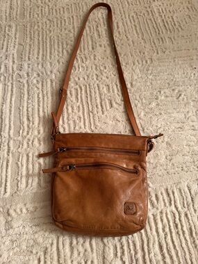 Wise Owl Brown Leather Crossbody Bag Soft Leather Multi Zip Casual Everyday Bag